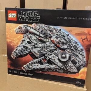 LEGO Star Wars 75192 Millennium Falcon UCS Set – Brand New & Sealed Ultimate Collector Series Display Model