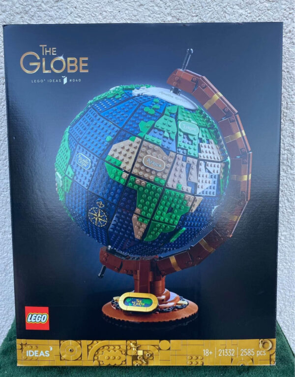 LEGO Globe (Set 21332)