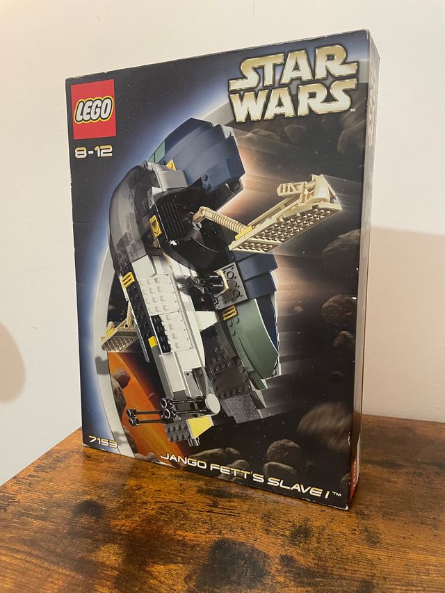LEGO Star Wars 7153 Jango Fett’s Slave I