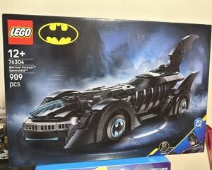 LEGO 76304 Batman Forever Batmobile – DC Super Heroes, Brand New & Sealed